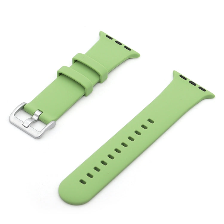 Silver Buckle Silicone Watch Band For Apple Watch Ultra 49mm / Series 8&7 45mm / SE 2&6&SE&5&4 44mm / 3&2&1 42mm(Green)