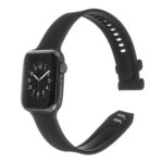 Square Buckle Silicone Watch Band For Apple Watch Series 8&7 41mm / SE 2&6&SE&5&4 40mm / 3&2&1 38mm(Black)