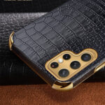 For Samsung Galaxy S22 Ultra 5G 6D Electroplating Crocodile Texture Phone Case With Holder(Brown)