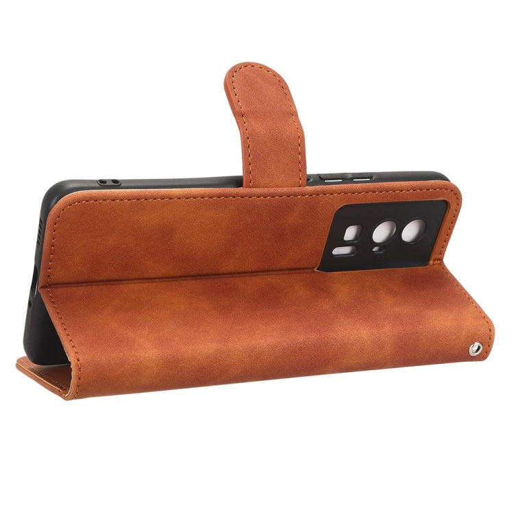 For Xiaomi Redmi K60 / K60 Pro Skin Feel Magnetic Flip Leather Phone Case(Brown)